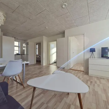 (025) østergade 87 A. Ground Floor * Esbjerg