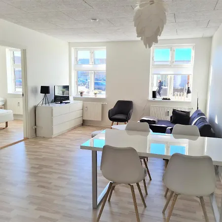 (025) østergade 87 A. Ground Floor